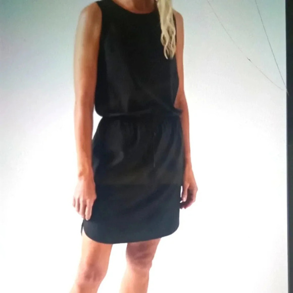 Athleta Rincon black sleeveless rushing waistband women's size Medium - Picture 1 of 9